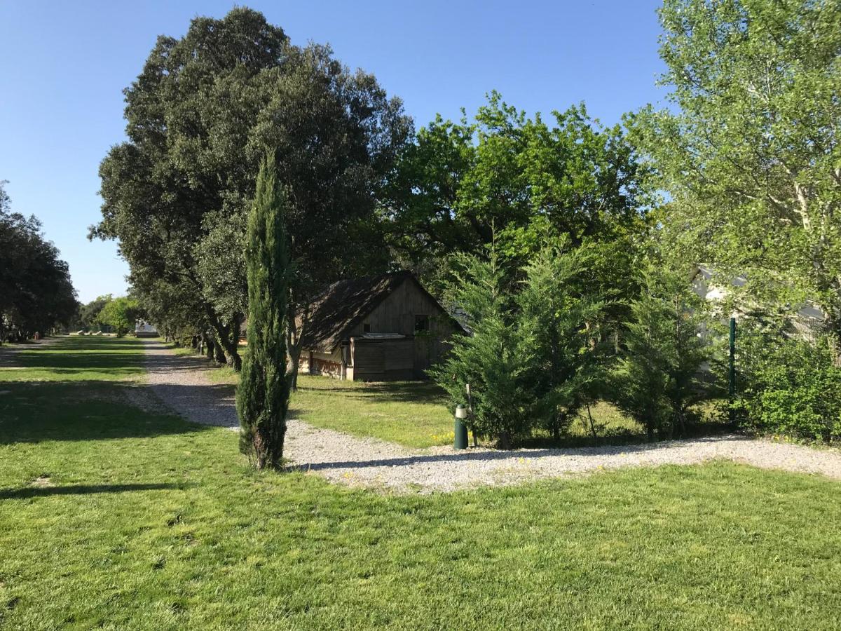 Lodges En Provence - Ecogites & Restaurant Insolites Richerenches Dış mekan fotoğraf